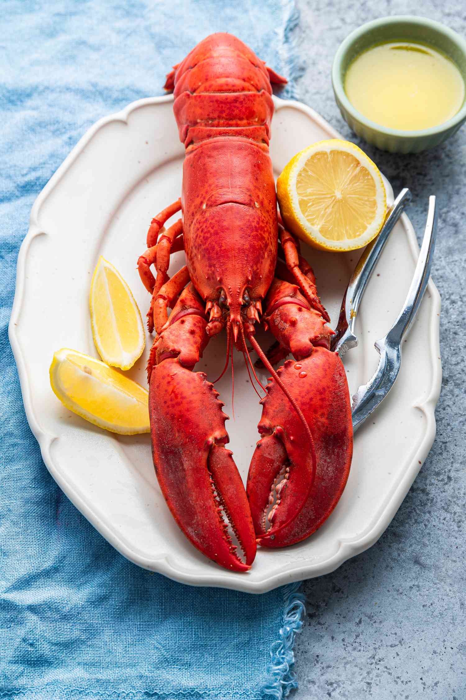 Simply-Recipes-How-to-Boil-and-Eat-Lobster-LEAD-11-2c9590bc2c0a41e1b9372b31f2c1b4eb.jpg