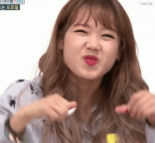 choi-yoojung-excited.gif