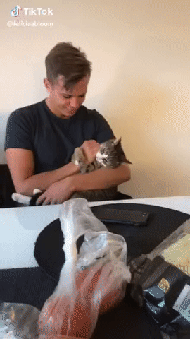 4db57a80e04cfddaab5bded22d278b83.gif