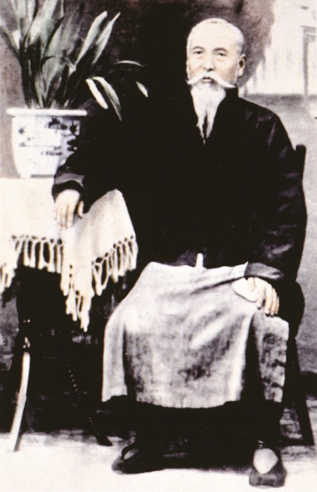 석주이상룡.jpg